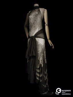 Embroidered Evening Gown designed by Vionnet, 1929, Courtesy Les Arts Décoratifs Paris, All rights Reserved