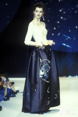 Lapidus, Couture A/W 1996, Photo Etienne Tordoir, Courtesy Catwalk Pictures, All Rights Reserved